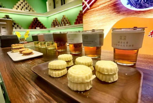 淮海路上的哈尔滨食品厂 老店新开 ,中西式糕点配上茶和咖啡,二楼还有茶室区